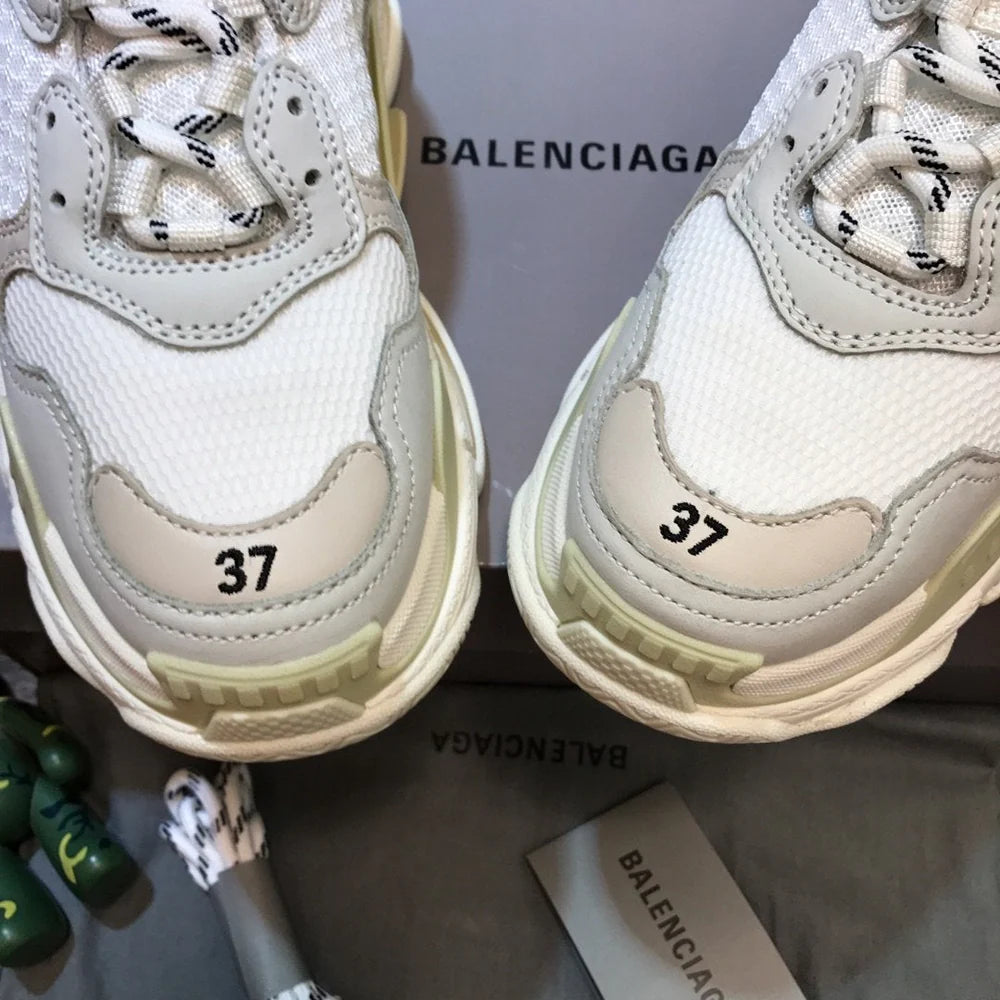 BALENCIAGA SNEAKER