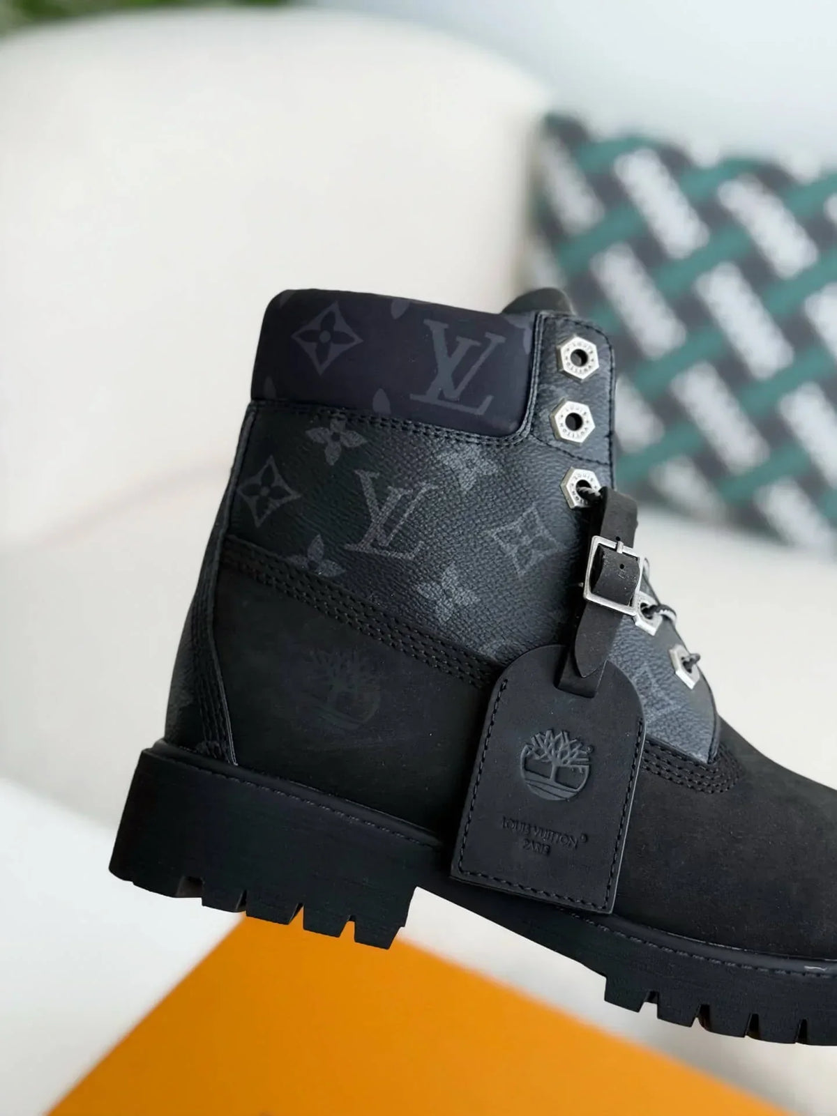 LOUIS VUITTON X TIMBERLAND