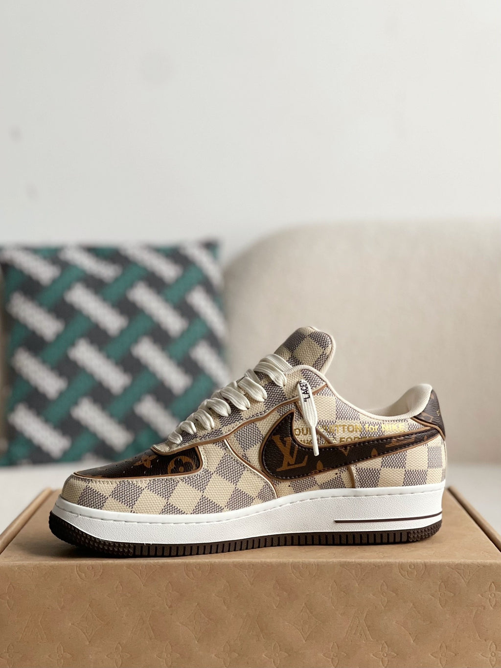 AIR FORCE 1 X LOUIS VUITTON