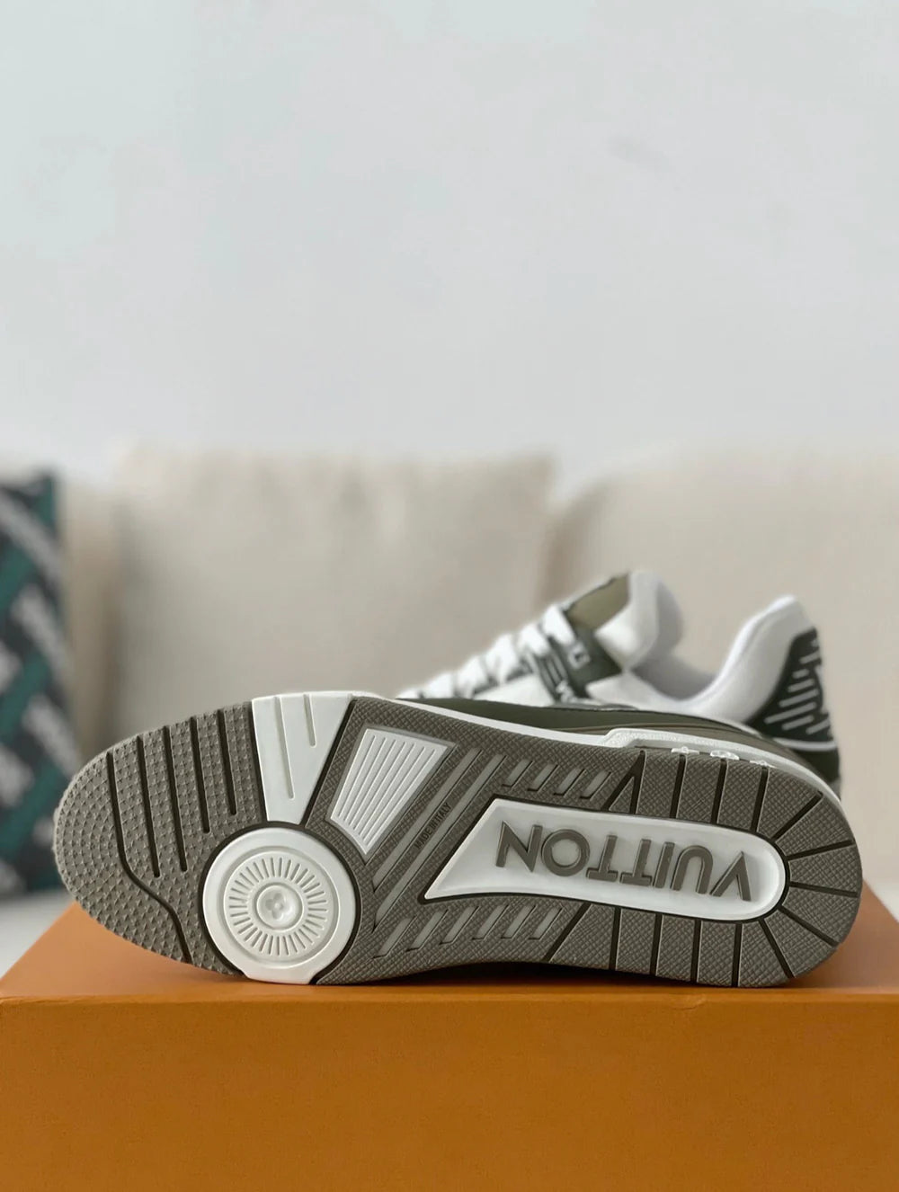 LOUIS VUITTON TRAINER