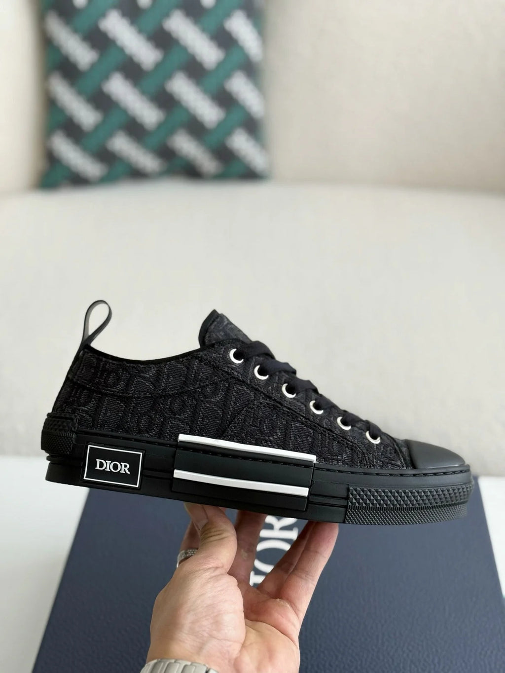 DIOR SNEAKER