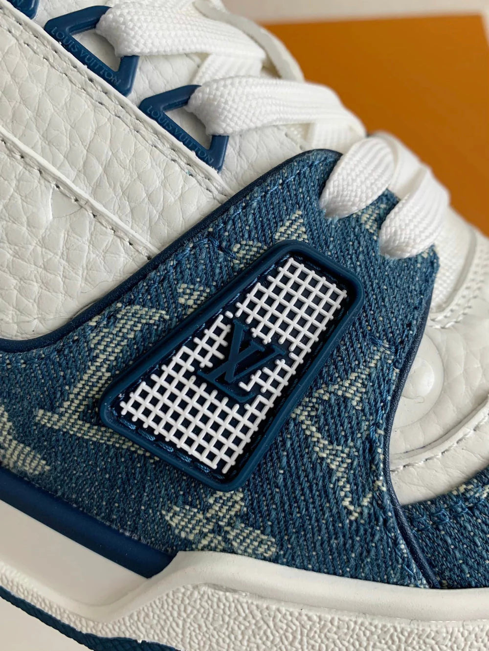 LOUIS VUITTON TRAINER