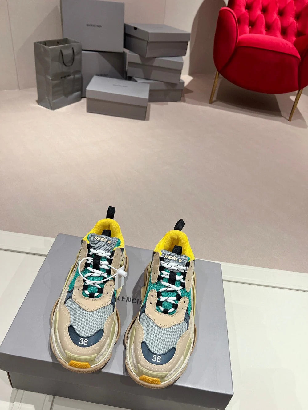 BALENCIAGA SNEAKER