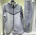 NIKE TRACKSUIT